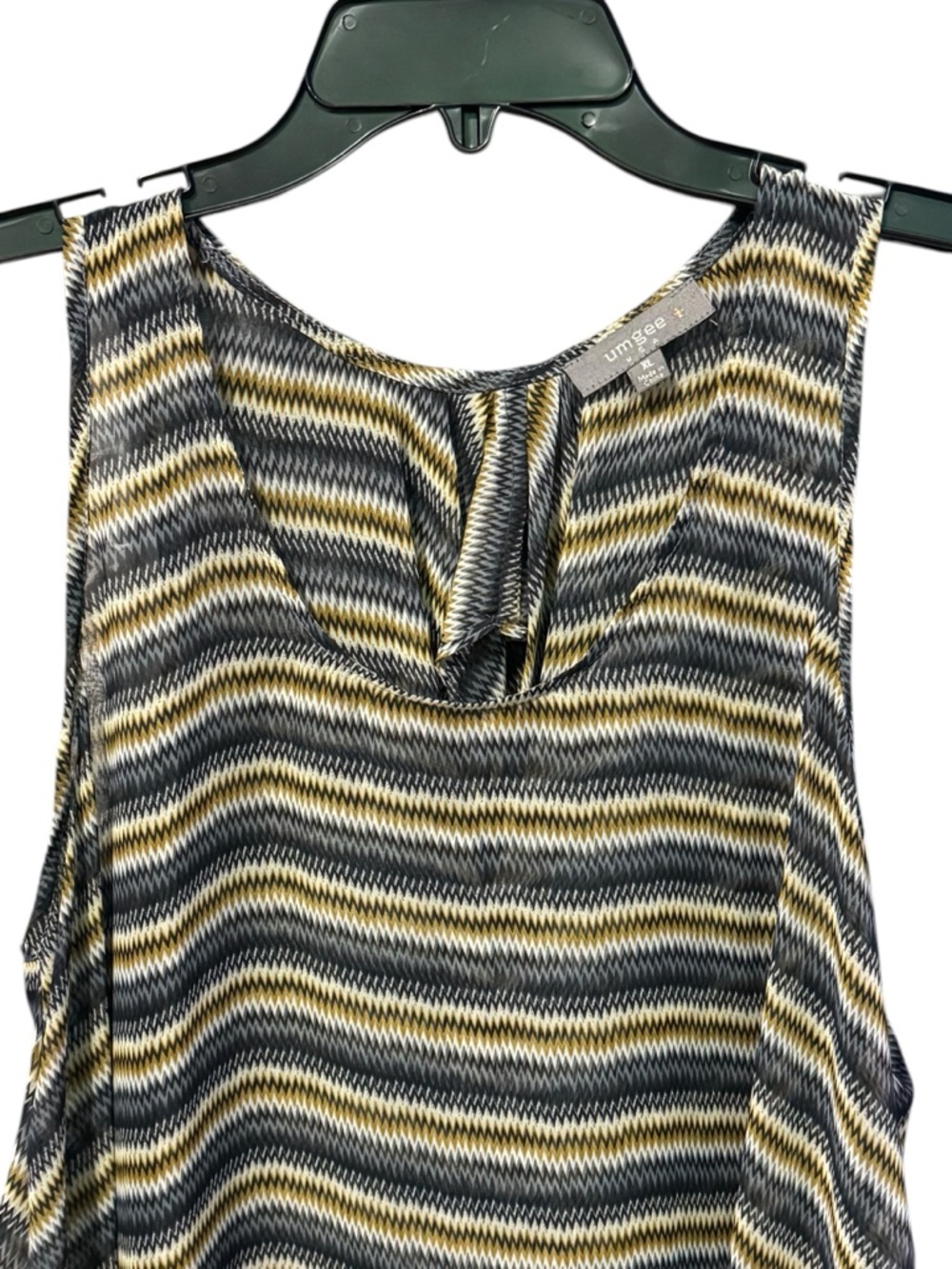 UMGEE Zig Zag Sheer Tunic Tank XL 21.5” p2p Gray/Cream EUC - Picture 5 of 12